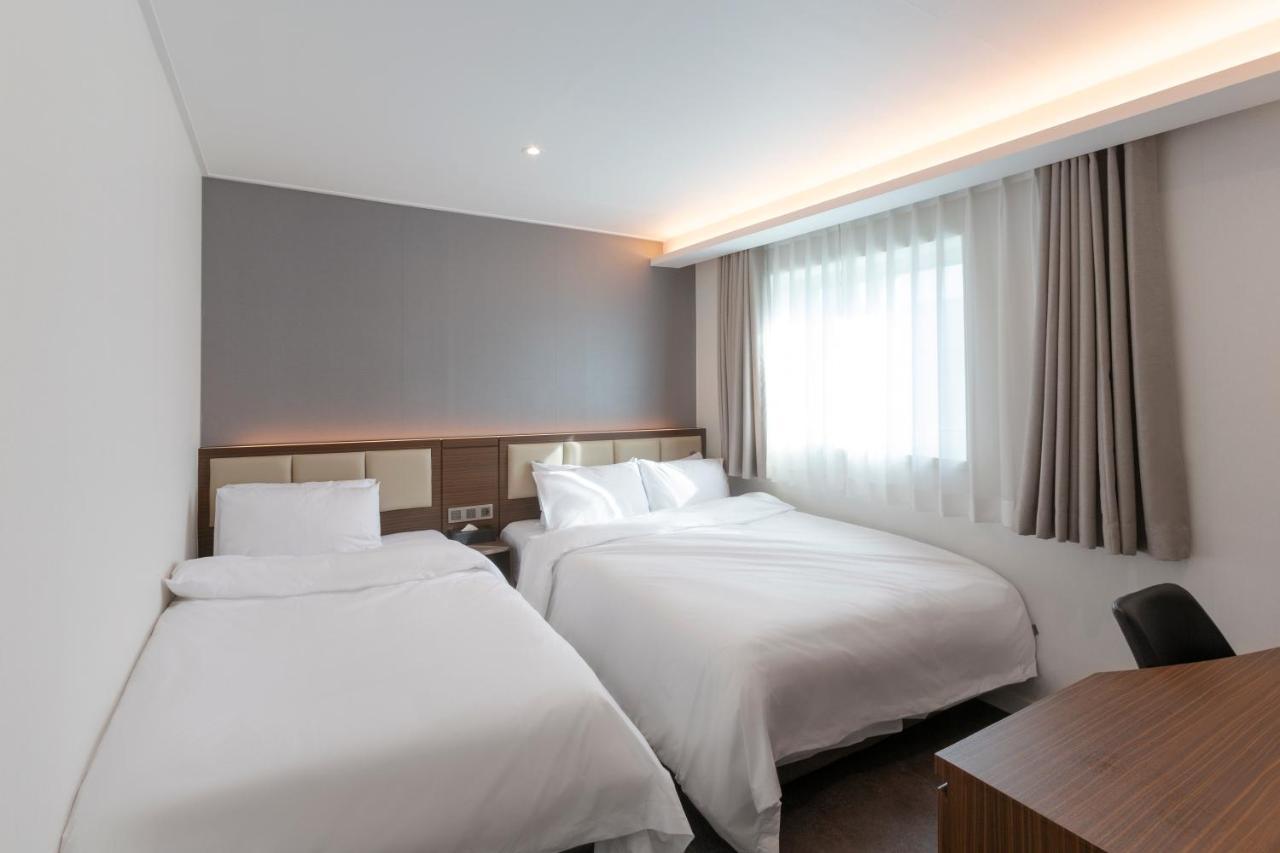 พูซาน เลาจน์ 26 โฮเทล Hotel ปูซาน ภายนอก รูปภาพ