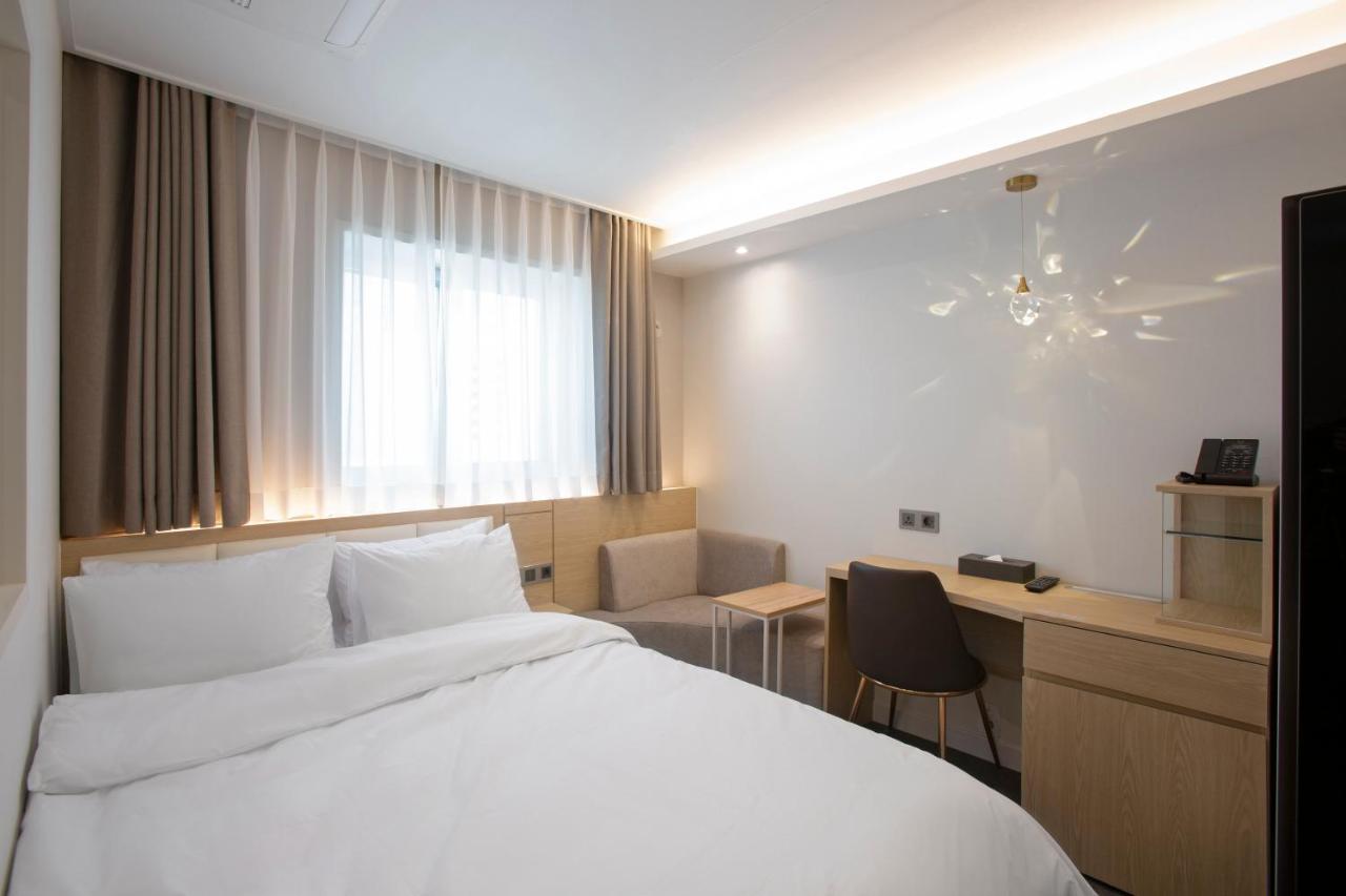 พูซาน เลาจน์ 26 โฮเทล Hotel ปูซาน ภายนอก รูปภาพ